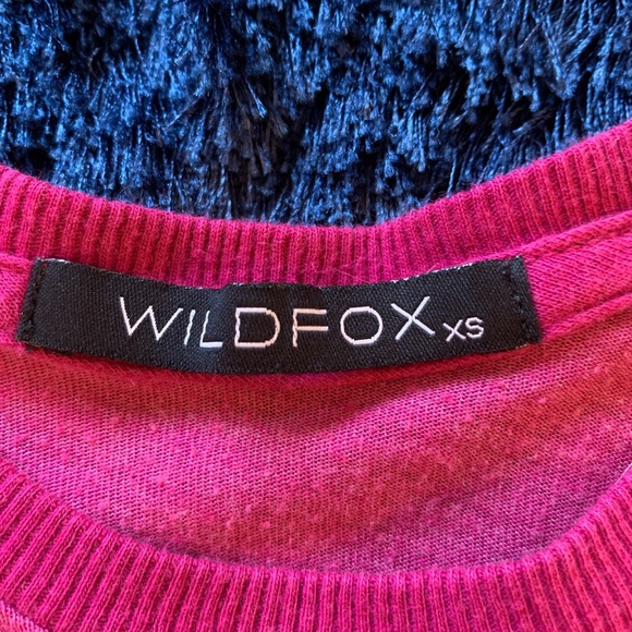 Wild fox shirt! This isn’t my style anymore - Picture 2 of 3